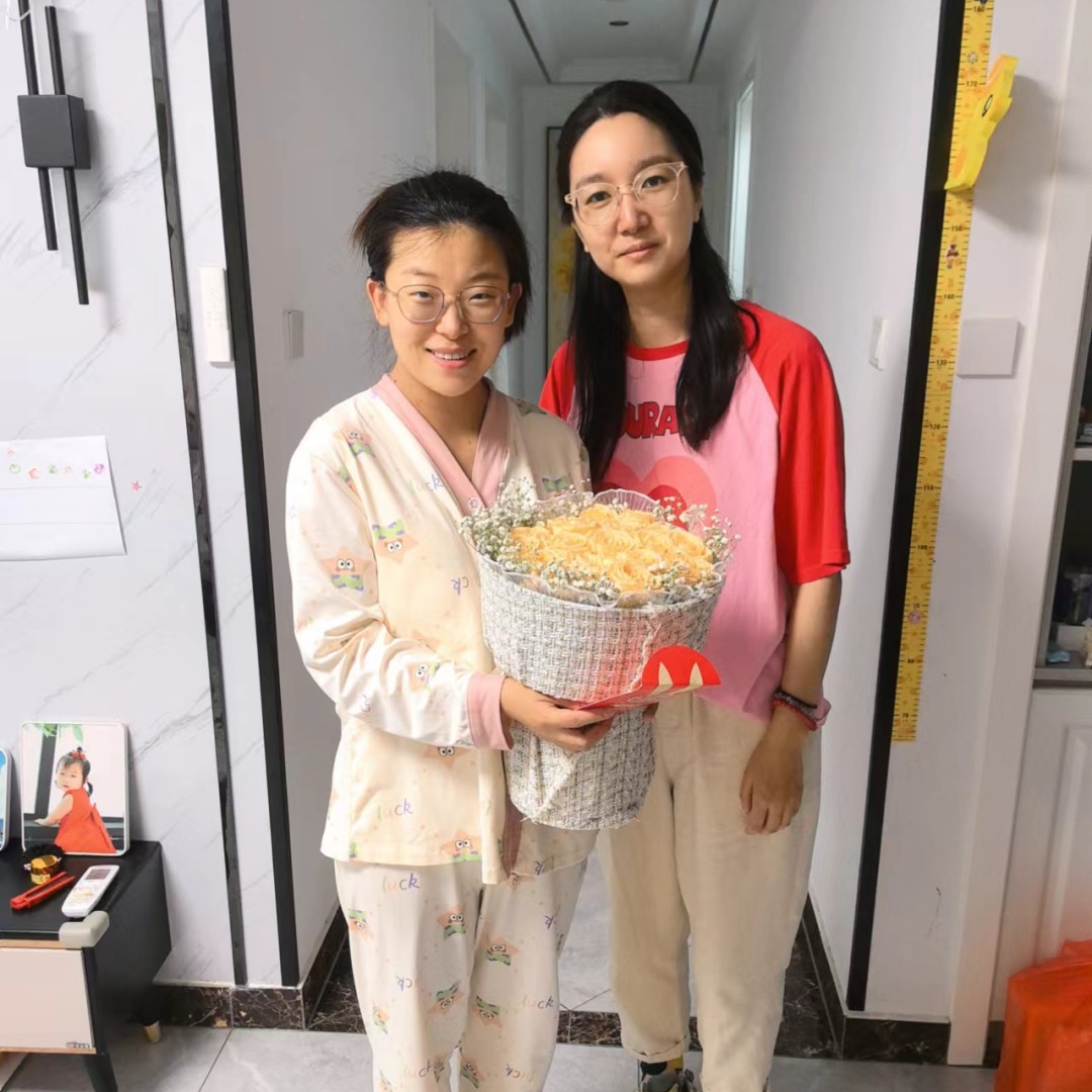 慰問生育職工，做好“娘家人”